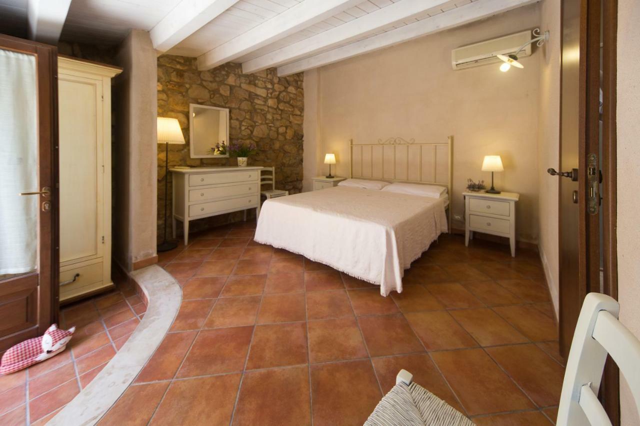 Casale Del Coccio Guest House ชิคลี ภายนอก รูปภาพ